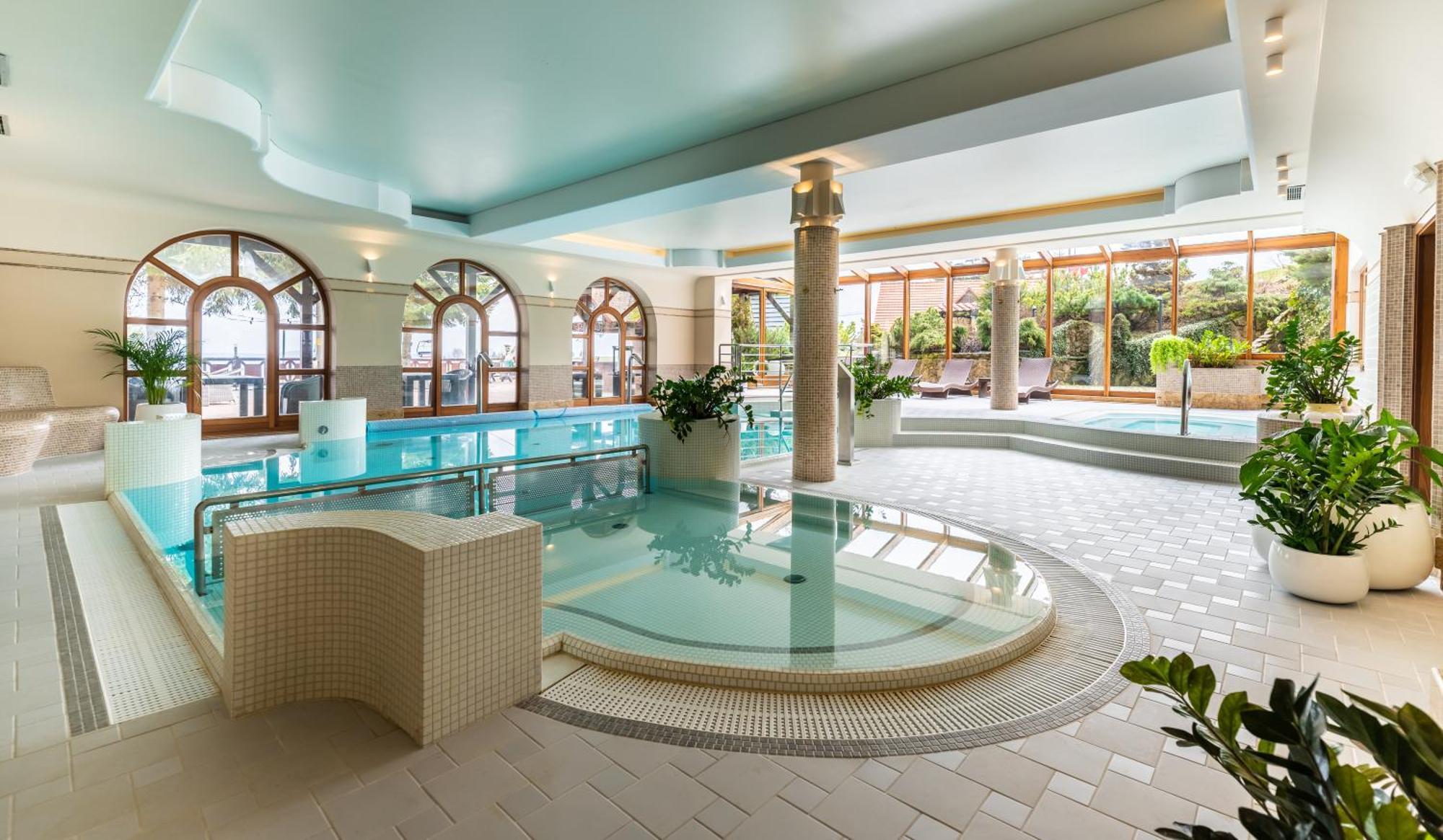 Vital&Spa Resort Szarotka Zieleniec  Exterior photo
